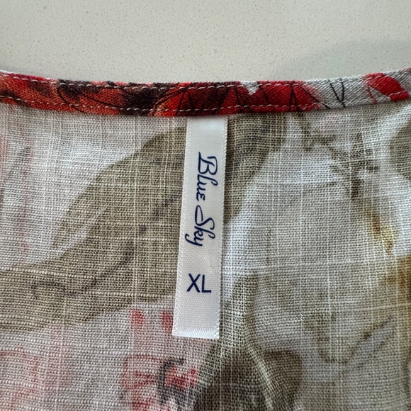 Blue Sky Floral Tank Top XL - Picture 2 of 5